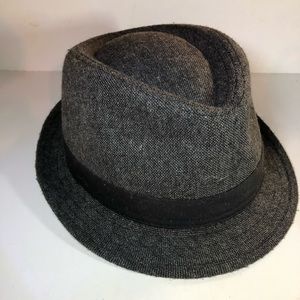 Men’s fedora size M/L